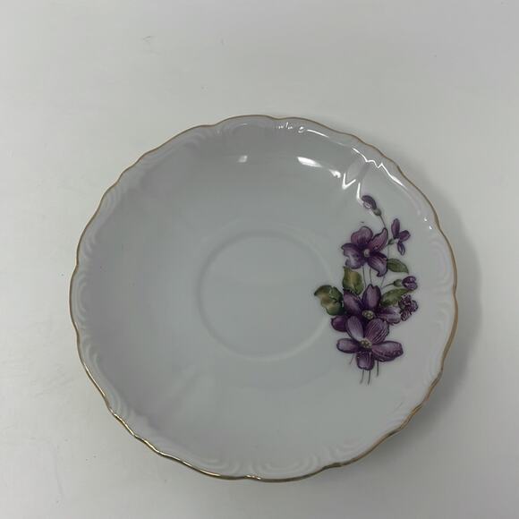 Vintage Purple Flowers Footed Teacup and Saucer Gold Trim Made in Japan - Picture 9 of 12